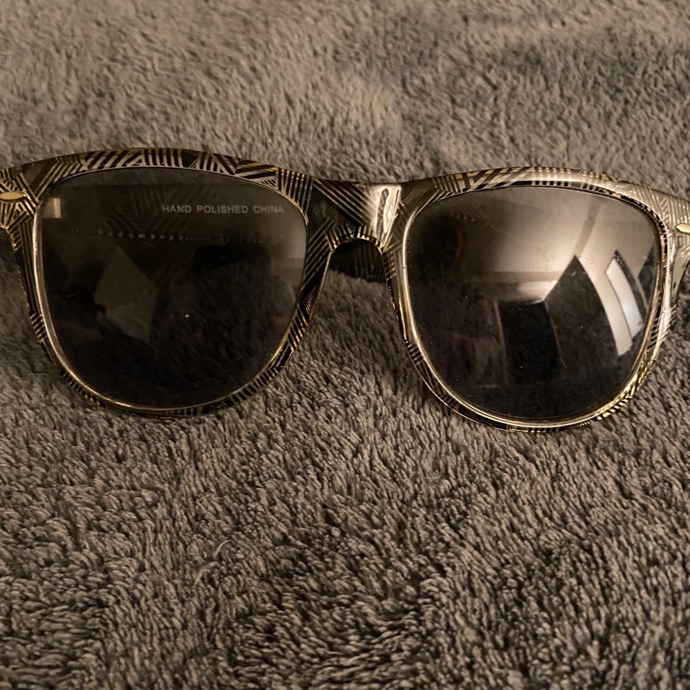 Sun glasses